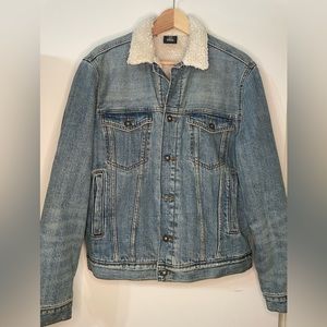 H&M denim jacket with pile lining